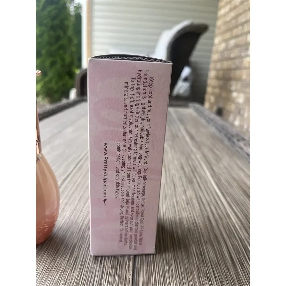 PRETTY VULGAR Cool AF Lava Water Foundation 12 1.18oz / 35mL Full Size